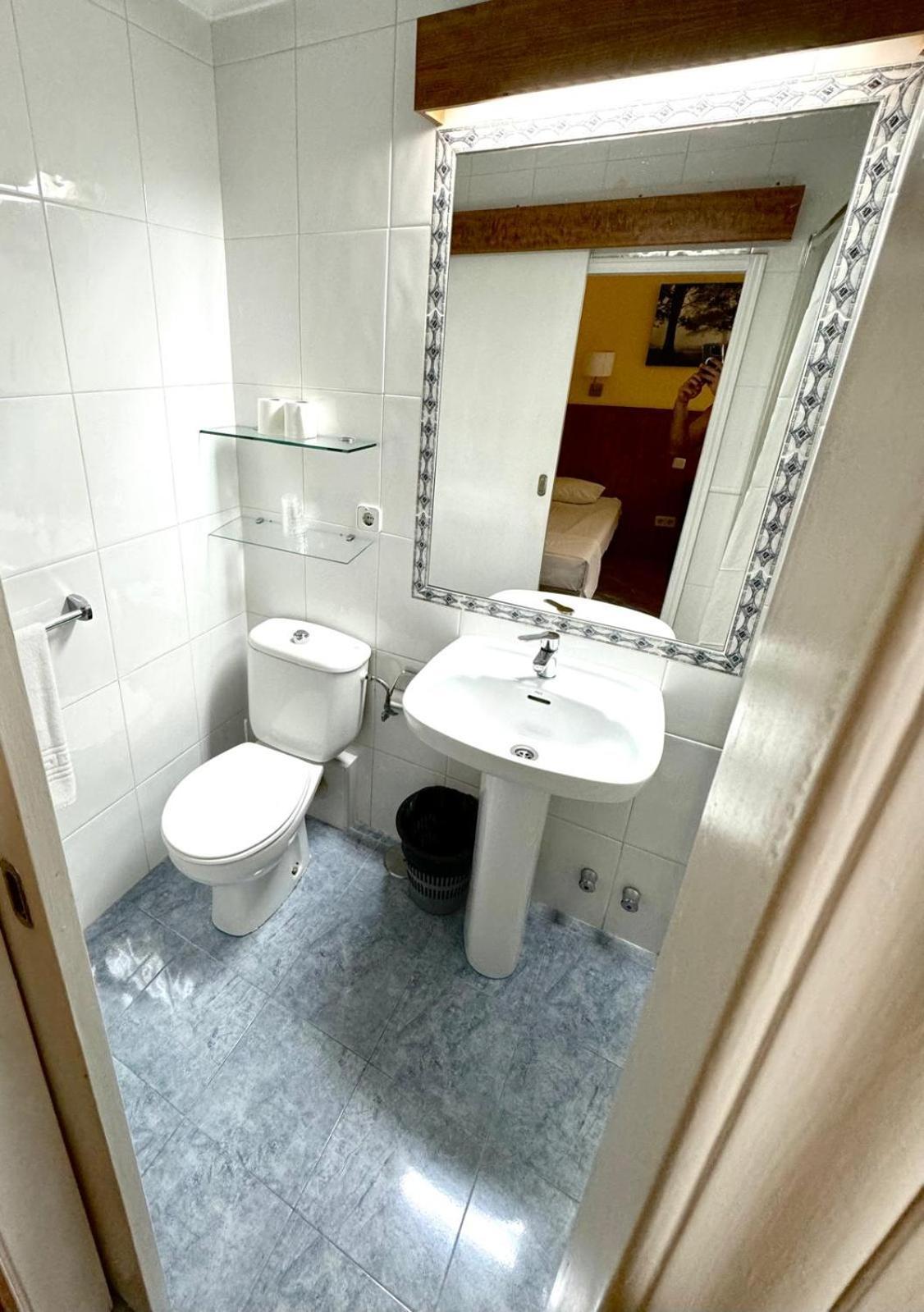 Hostal Asuncion Μαδρίτη Εξωτερικό φωτογραφία
