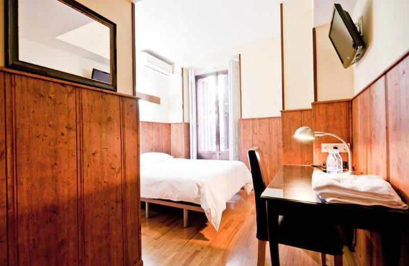 Hostal Asuncion Μαδρίτη Εξωτερικό φωτογραφία
