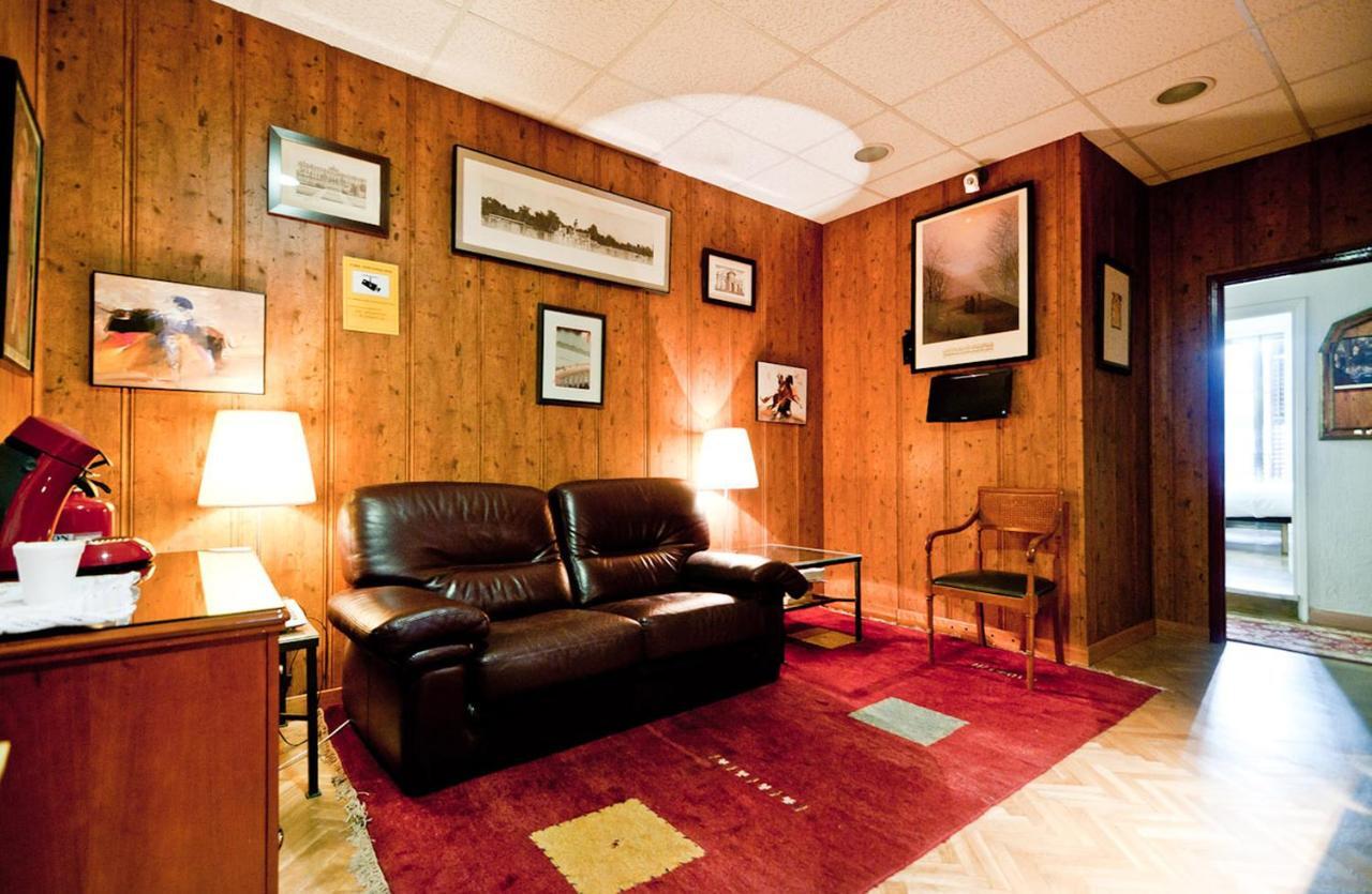 Hostal Asuncion Μαδρίτη Εξωτερικό φωτογραφία